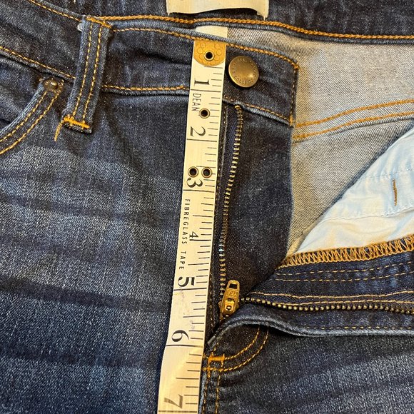 UNIVERSAL THREAD Mid Rise Skinny Jeans Sz 10/30R Whiskers Crease Lines - Picture 10 of 14